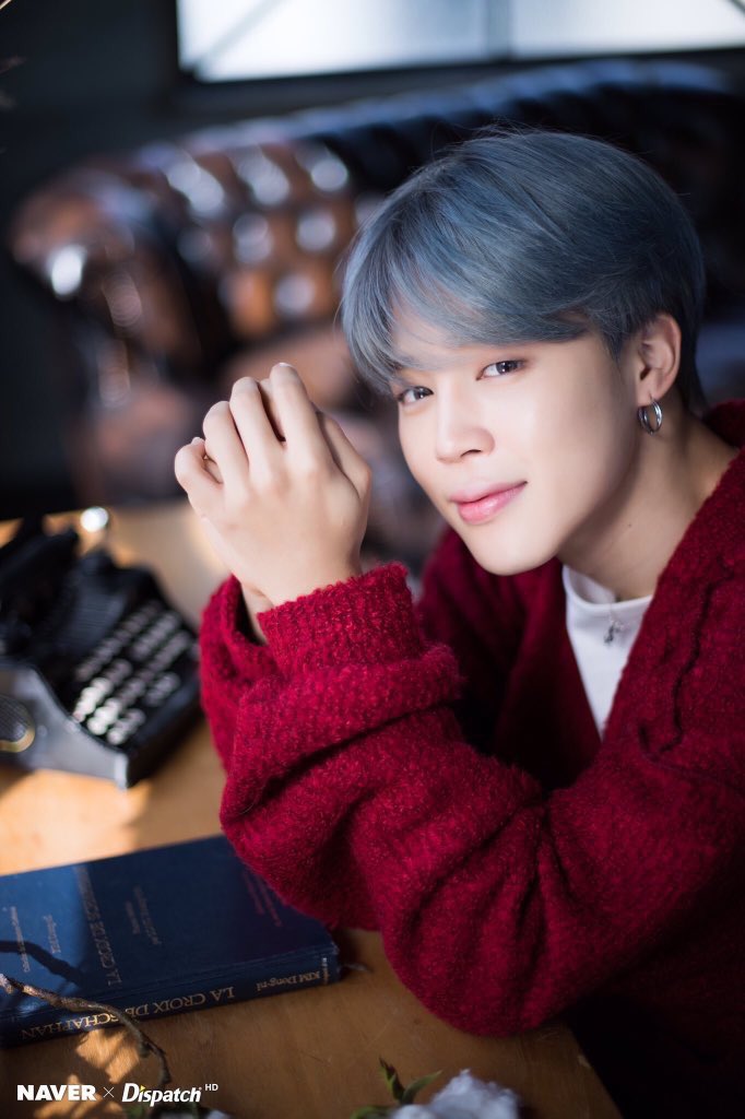 jiminchups's tweet photo. look at him he looks so comfy and pretty https://t.co/pUyrFx8wUT