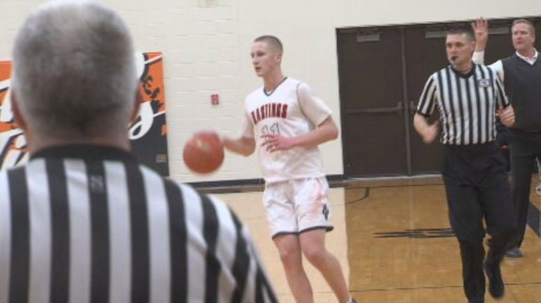 Justin_Biegel's tweet photo. Coming up after #SNF, stay with @KSNBLocal4 as we count down our Top 5 Plays of the Week.
Here's a #PicturePreview from this week's selections 👀🏀
@BKissinger12 @LaurenHauser5 @ccreech11 @brooke_poppert
#nebpreps https://t.co/EVNBCl7SBL