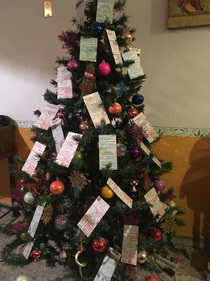 lucky_starfire's tweet photo. Rt a este árbol de la suerte para que vayas a todos los conciertos de tu ídolo en el 2019 🌟🎄 https://t.co/LBFLBSscsg