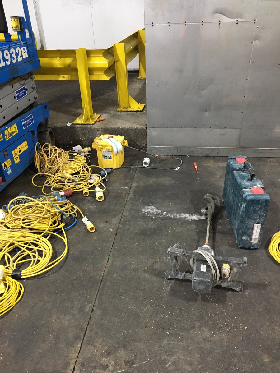 Ant is on site doing some emergency pat testing before Christmas Day!! That’s dedication from #KDHElectrical