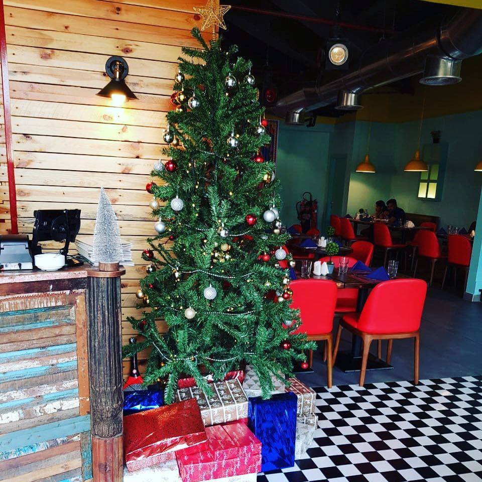 BBQDelights's tweet photo. 🎄😍 Welcome to our newly reopened JBR BBQ Delights restaurant for festive food and evening/weekend buffet at JBR, The Walk @JBR_AE We’re open 7 days from noon to 11.30pm with free valet parking! 👍
https://t.co/7oL86CxnXG
#bbqdelights #jbrdubai #christmas #diningout https://t.co/9wuId7eIQm