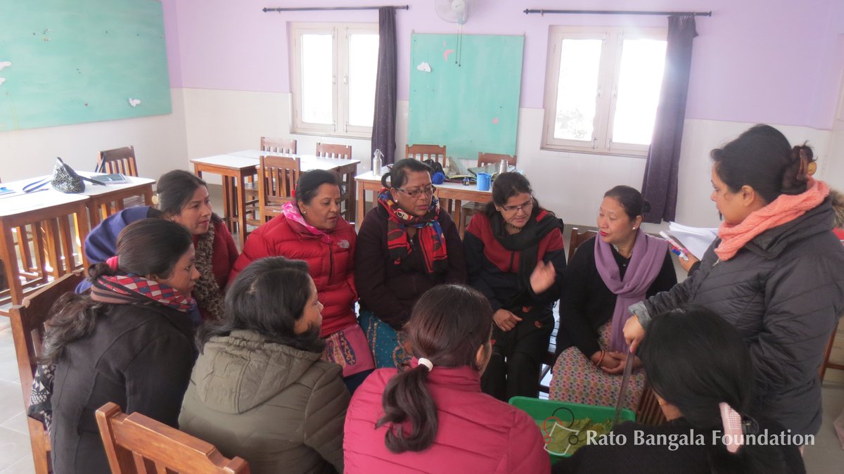 Smritirbf's tweet photo. Rato Bangala Partnership in Outreach Program (RBPOP) Lead Schools of Lalitpur, Teacher Touch 5, for Year 2 took place on 20 December, 2018. The training focused on Language Arts and Social Studies#childcenteredlearning#Leadschools #empoweringteachers #empoweringPrincipals#RBPOP https://t.co/2xxK4WQ7tR