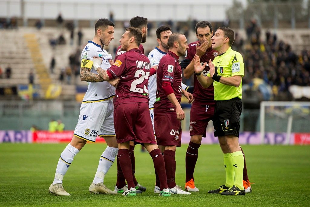 📸 | Marrone vs Diamanti.
#LivornoVerona 0-0