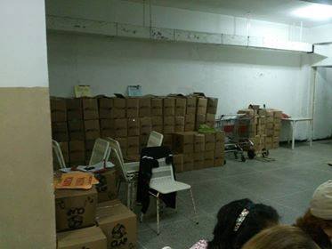 Clap19DeAbrill's tweet image. El CLAP 19 de Arbil continua beneficiando a la comunidad, en esta ocasión con la entrega de cajas de alimentos. 📦 #ParroquiaAltagracia #TodoElPoderParaLosCLAP @ClapOficial