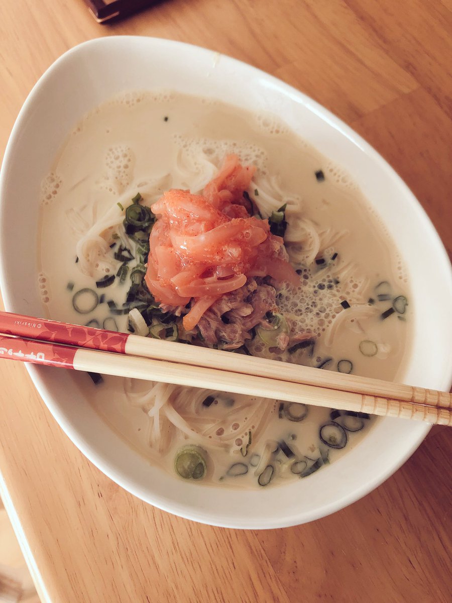 のだ على تويتر 今日のお昼は明太豆乳にゅうめん 豆乳にめんつゆ入れただけ 簡単なのにおいしかった さぁ お昼寝してからホワイトニングしようかなー シンプルライフ ホームホワイトニング