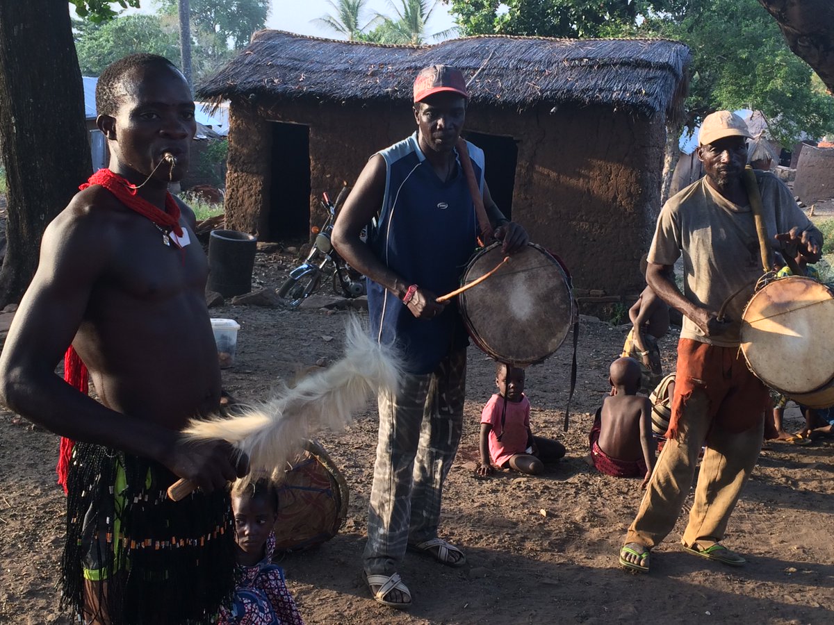 gobenintours's tweet photo. #BeninTravel #AfricaTravel #WestAfricaTours #VoodooFestival #BeninTradition #AfricaCulture https://t.co/5uW9lZtnAi