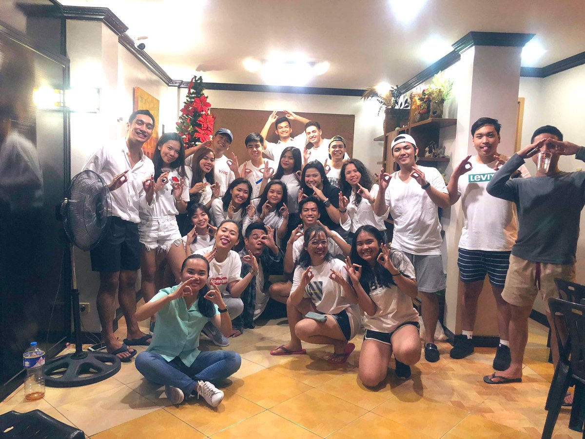 BDT_SanBeda's tweet image. To more years of growing as a team and loving as a family. 

Happy holidays from the Bedan Dance Theatre!
#RSSL