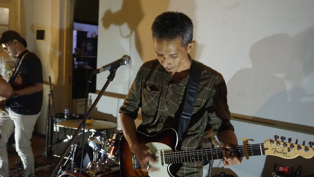 "LOVE SHOUT" is our closing #event this year, which was held in <a href="/loubelleshop/">loubelleshop_</a> . 
#loveshoutloubelle #etabandbandung #bandung