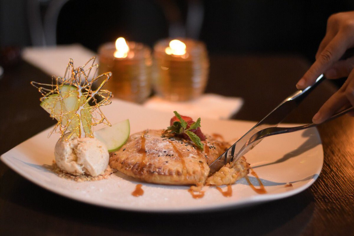 Embrace the magic of Christmas Eve!

The IMMIGRANT Dining Room
021-29924125 / 081585601100