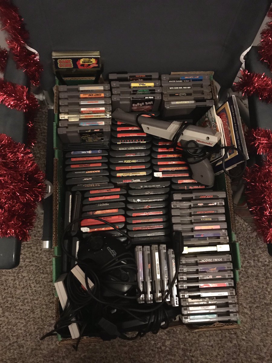 FileFantasyGFX's tweet image. sum1 dropped us off hella OG treasure 🎮👾👾