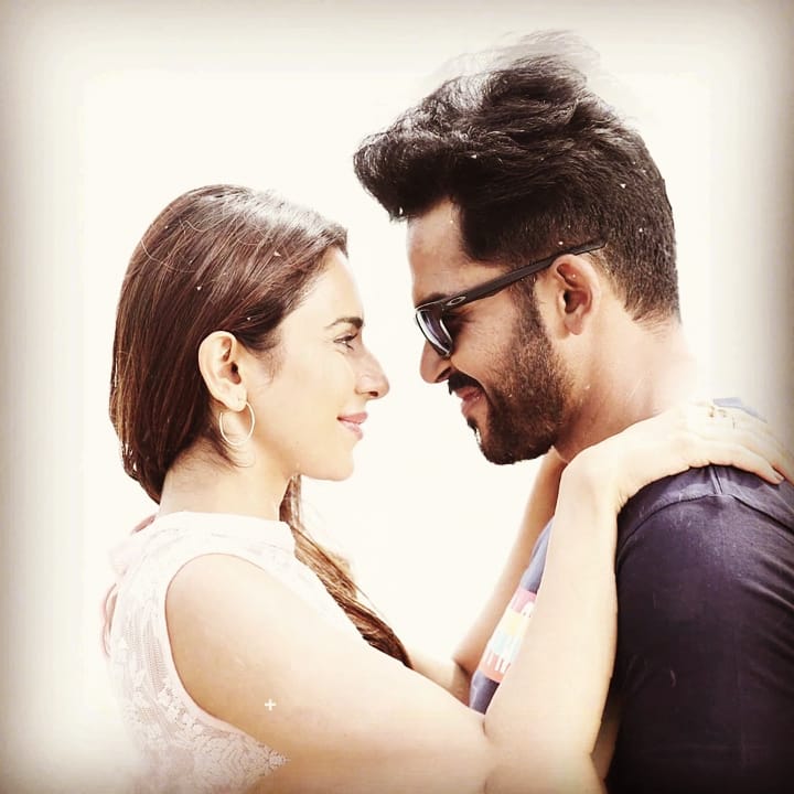 JEEVA_RJ1's tweet image. 5 Days To Go #DevAlbum 🎶🎼📣
#DevAlbumOnDEC29th
#dev 
@Jharrisjayaraj sir Musical 🎶 🎼🎧
@Karthi_Offl @Rakulpreet @RajathDir @PrincePictures_ @lakku76 @DevTheMovie @filmistreet @tamilcinemahub @tamil_films @FridayCinemaa @SSMusicTweet @V2Cinemas @KarthiFans24x7