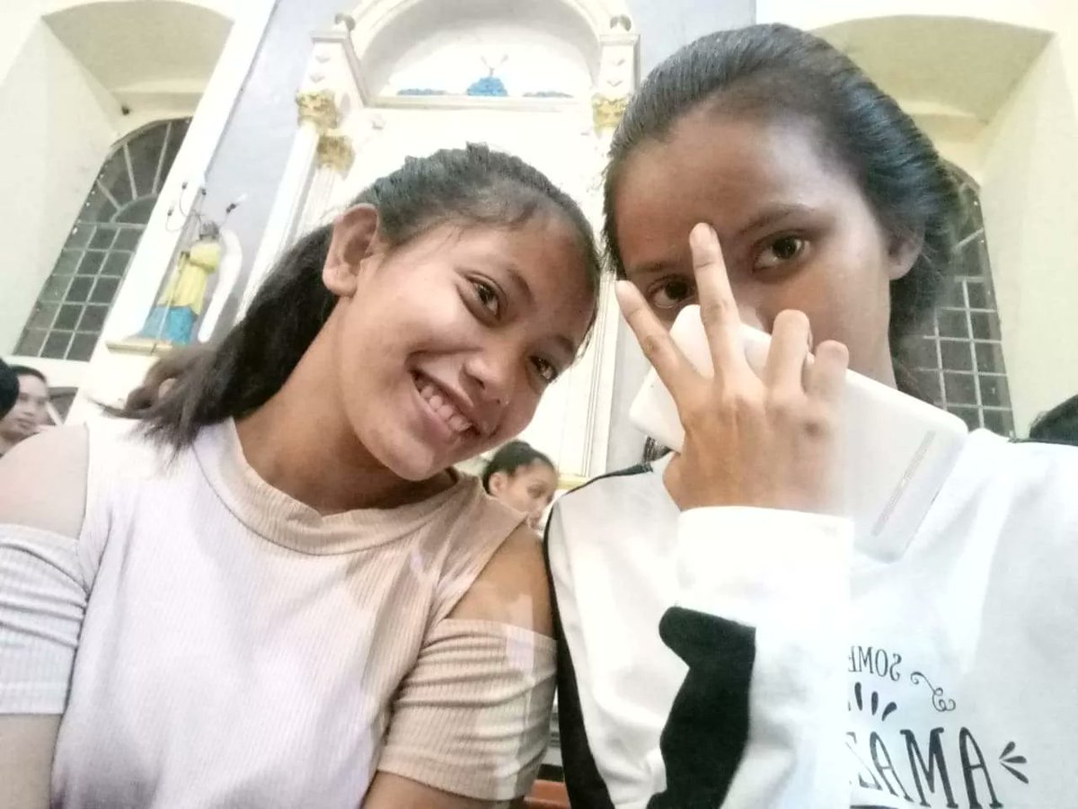 _katyang's tweet photo. 👽😘 https://t.co/Mlo9yG2624