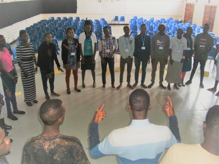 I WISH someone would teach me about career or even better HOW TO START MY OWN BUSINESS. Such training can reshape your thinking of the world. Thank you <a href="/TFFTAFRICA/">Meghann Gunderman Sehorn</a>  for the honor given to <a href="/smartcore/">ハードレモン</a> to tech this upcoming #changemakers about Starting their own #Social_Business