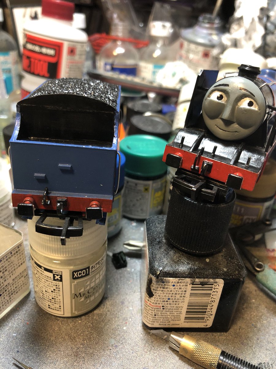 左右バラバラなんですけど緩衝器四角っぽくしました