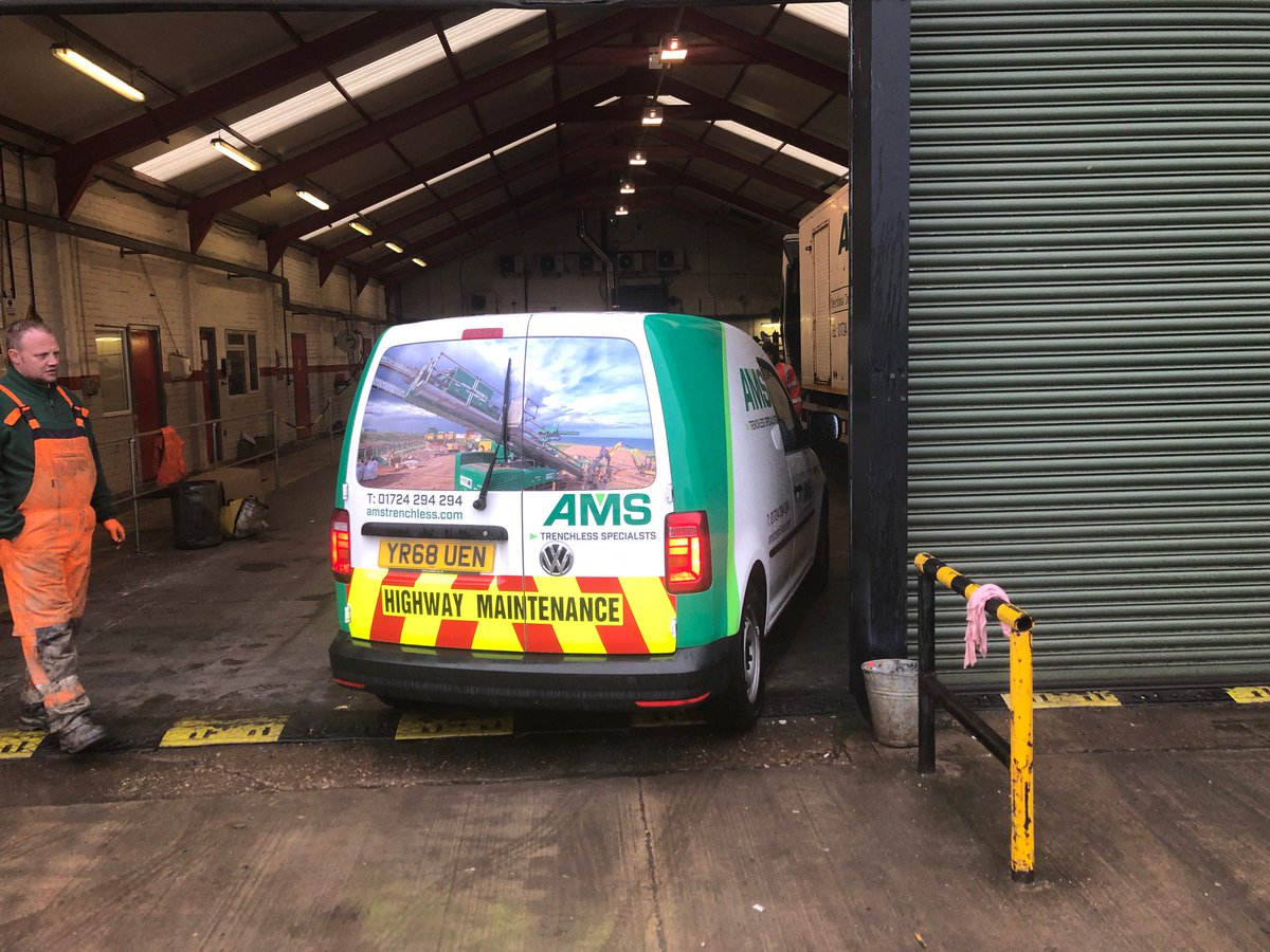 amsnodig's tweet photo. The first of our new vans with the new livery has arrived!   We think they look great and are looking forward to receiving the rest of the fleet in January.   The picture of our Prime Drilling PD250 at work in Aberdeen earlier in the  year takes pride of place on the back doors. https://t.co/a5gU63mTVe