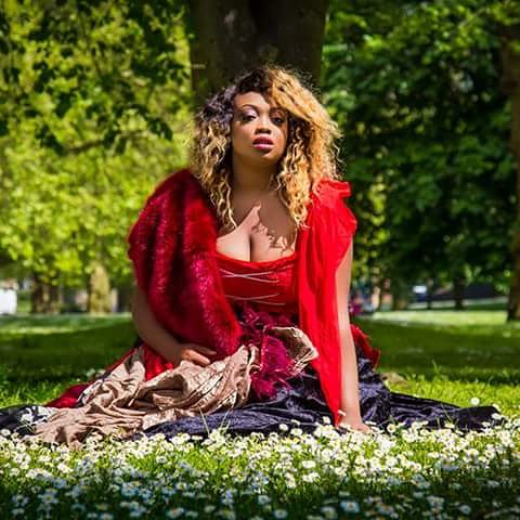 officialamy1 tweet media