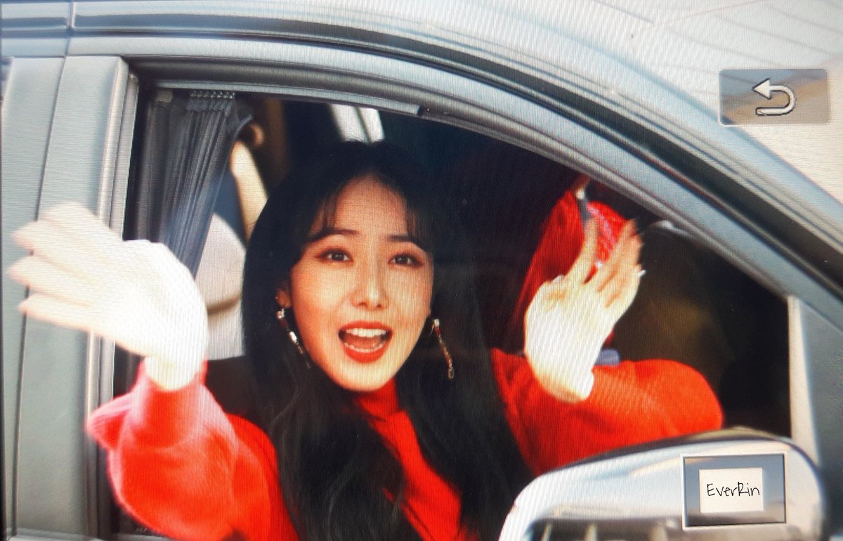181224 코엑스 윈터페스티벌 퇴근 신비 프리뷰
<a href="/GFRDofficial/">여자친구 GFRIEND</a> <a href="/GFRDofficialJP/">GFRIEND JAPAN OFFICIAL</a> #여자친구 #신비 #GFRIEND #SINB