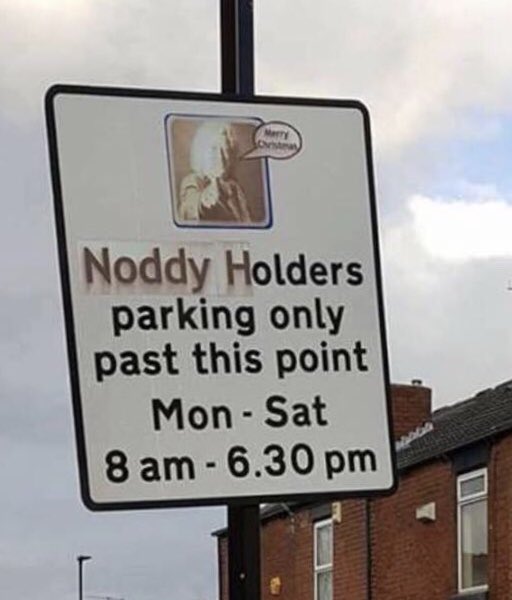 MrSteveLeach's tweet photo. Is this the sign you were looking for? It’s #ChristmasEve #ManicManday #lastminutegifts #MondayMotivaton all trending! Big shout out to all the @NisaRetail partners + their teams who are trading today (+ many tomorrow) to deliver a #NisaXmas https://t.co/PpuSiDiWBy