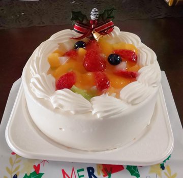 ヤマザキ クリスマスケーキの口コミを徹底調査 まずいの美味しいのどっち なんでもgeek