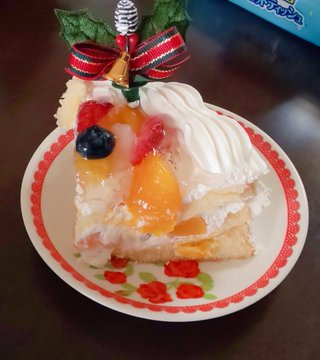 ヤマザキ クリスマスケーキの口コミを徹底調査 まずいの美味しいのどっち なんでもgeek