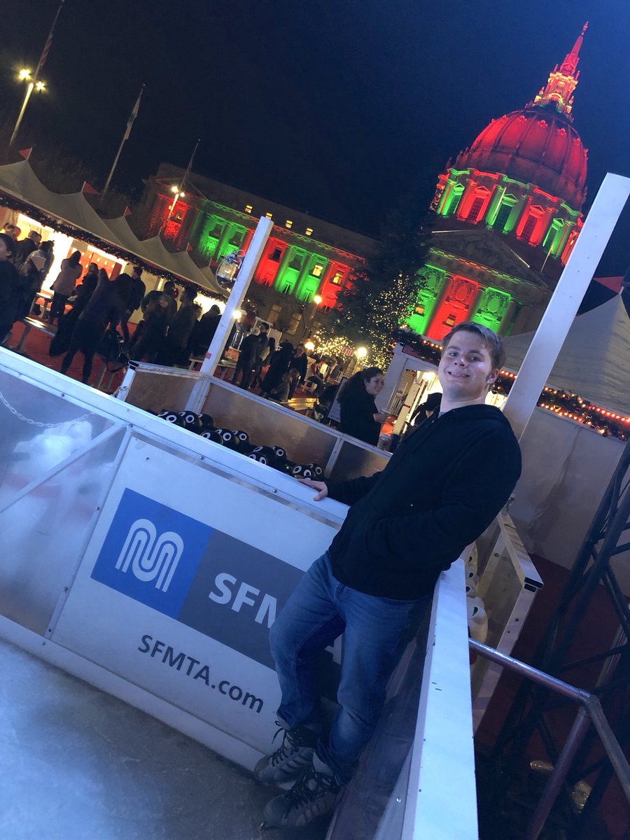 cproppe's tweet image. Thanks @sfmta_muni and #goldengatetransit for getting us around the city today! #ferry #BART #train #bus #Cablecar #clippercard