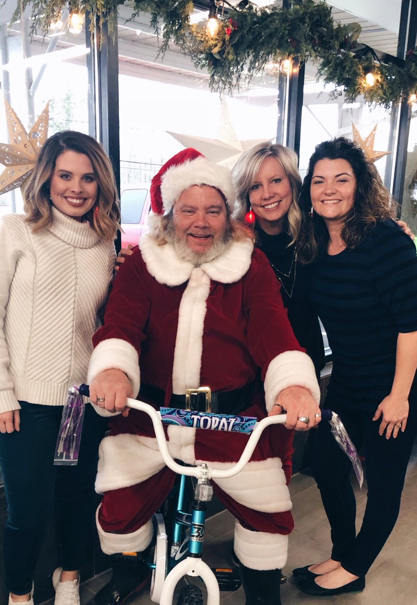 ChinaGroveBOT's tweet photo. The Main Street Marketplace and Meeting Place team is definitely on the nice list! Merry Christmas! 

#ChinaGroveBOT #ChinaGroveNC #MainStreetMarketplace https://t.co/74GydUtJTY