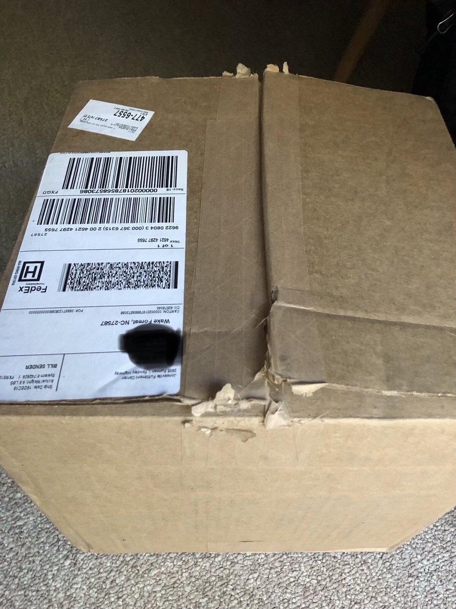 EmilyB_4's tweet image. Shoutout to @belk for not putting a fragile sticker on a box full of GLASS and shoutout to @FedEx for throwing a busted box on my porch full of shattered glass 👍🏻