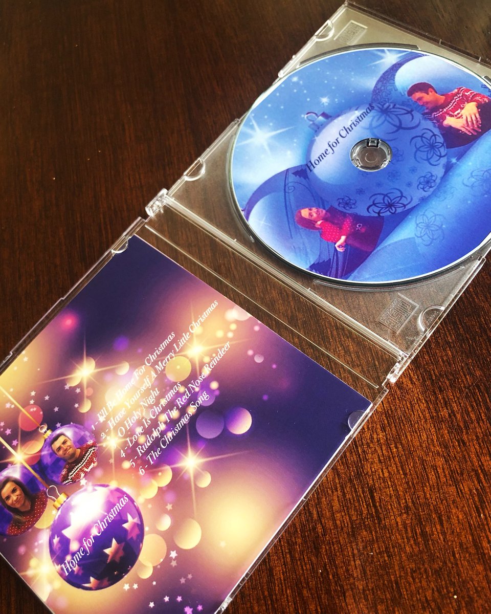 I recorded a Christmas album with the wonderfully talented Rohan Phelps this year as a gift for our parents - give it a listen to help get you in the Christmas Eve spirit (and if you need a break from Mariah!) 
soundcloud.com/rohan-phelps-2…