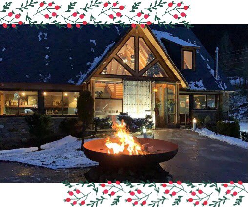 wellbourne_es's tweet photo. 👉¡Feliz navidad!
❄Bon nadal!
🎉Eros nadau!
🎅🏻Merry christmas!
🍾Joyeux noël!
#wellbourne #salardu @Val_dAran @baqueira_beret
https://t.co/aG5xWiHvna https://t.co/p4x5nMXufF