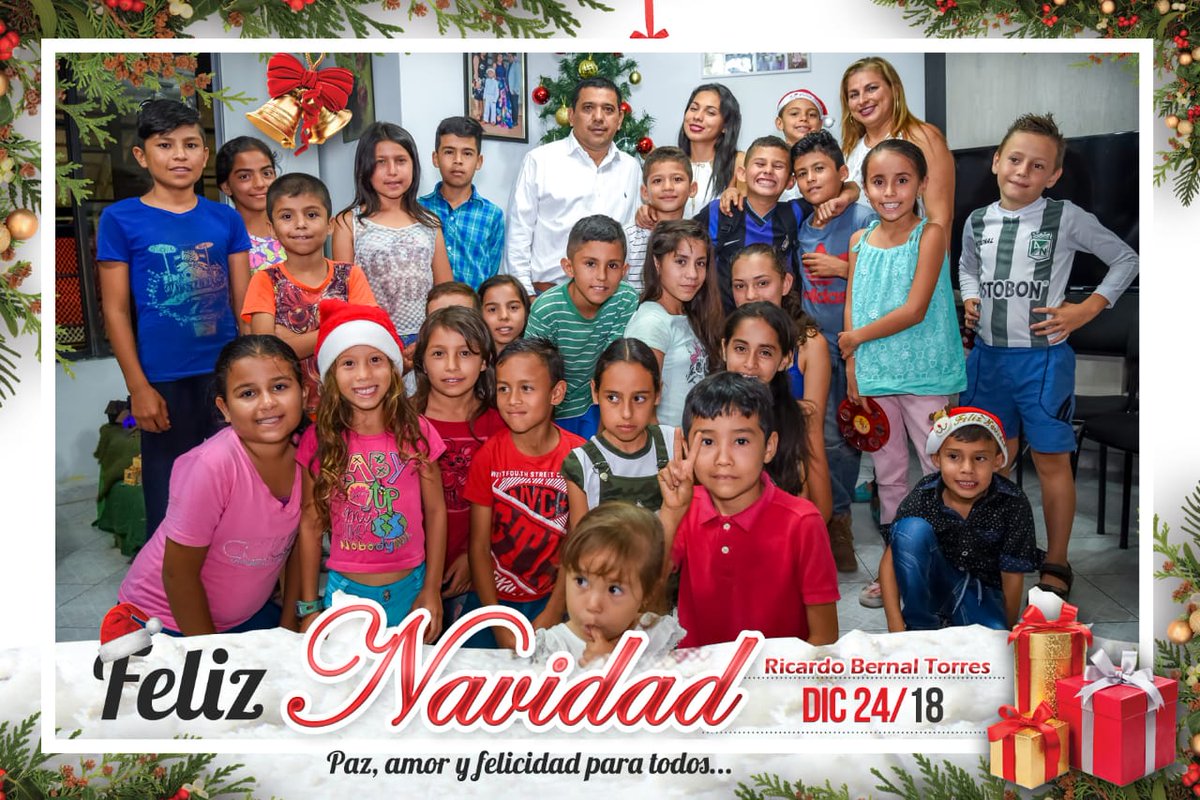 RicardoBernalT's tweet photo. La sonrisa de los niños y el amor de la familia es el mejor aliciente en estas fiestas decembrinas. ¡Feliz Navidad! https://t.co/trtQOU922h