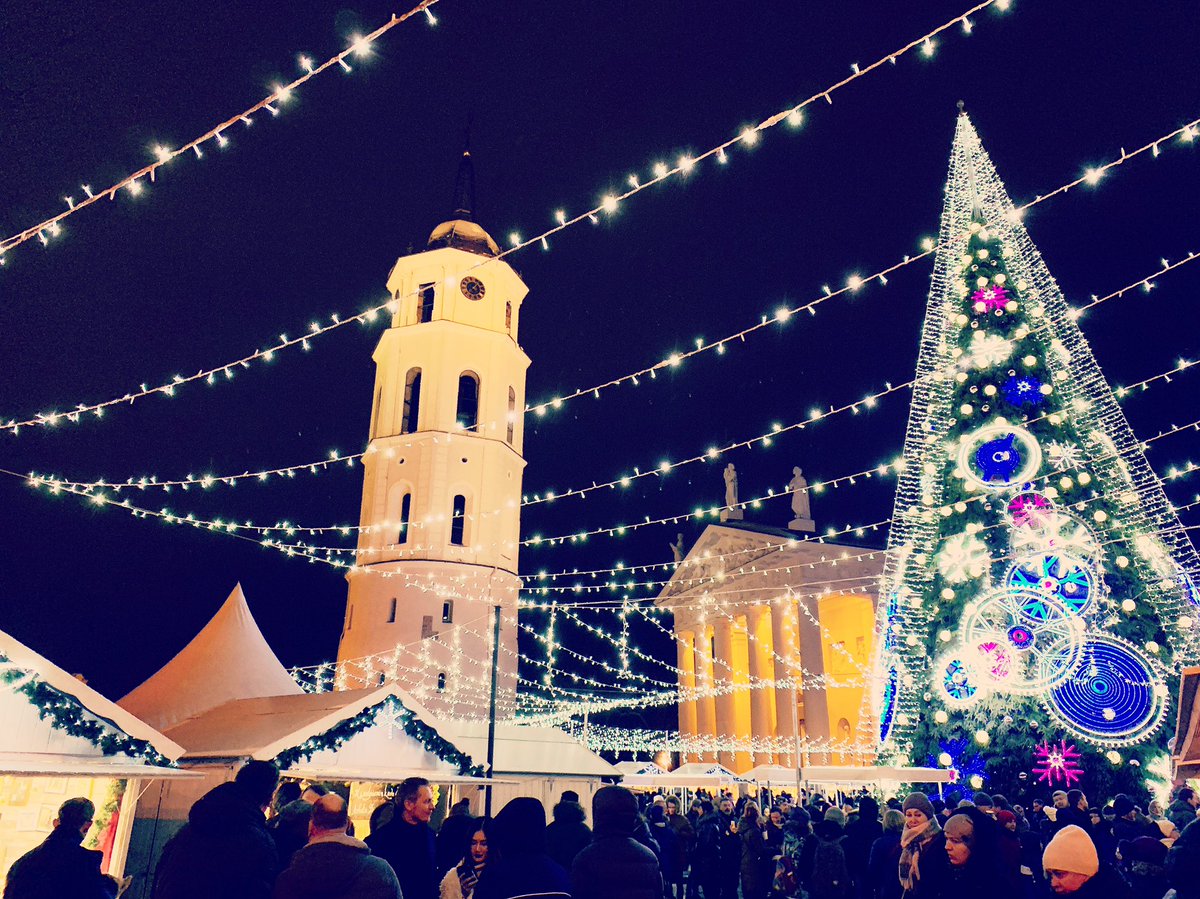 AmirMEKHAEIL's tweet photo. Joyeux Noël 🎄 #Vilnius https://t.co/K61SBzhssH