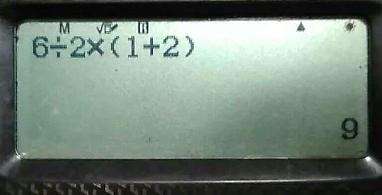 gtstrullo99's tweet image. 6 ÷ 2 (1+2)
= 6 ÷ 2 (3)
= 3 x (3)
= 9
When you have multiplications and divisions you have to solve it from left to right, so 6 ÷ 2 = 3 and 3 x 3 = 9, maybe you forgot algebra