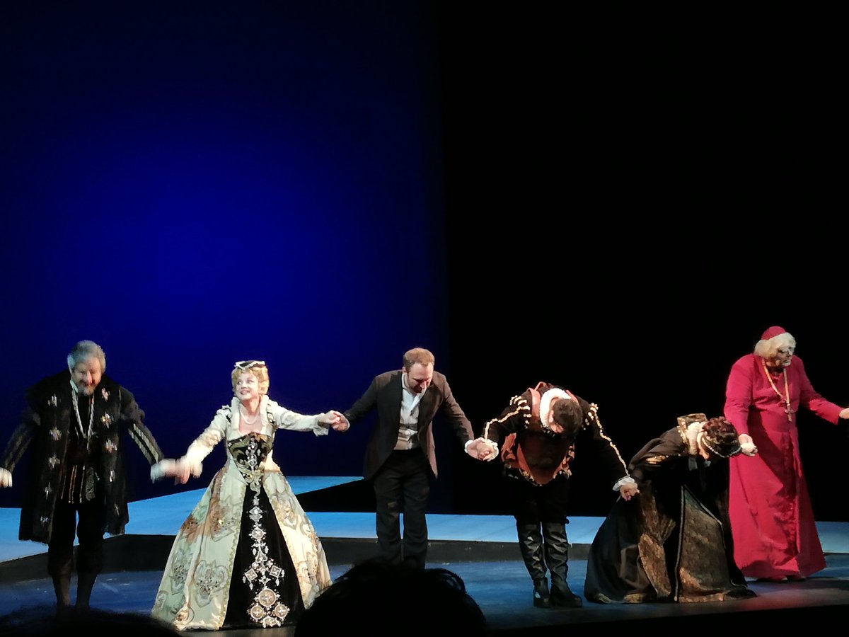 astambi's tweet photo. It was a wonderful Don Carlos conducted by Michael Balke! Great performances from Svetozar Rangelov, Atanas Mladenov, Kamen Chanev, Dimitar Stanchev. And above all - @alexpenda's stunning Elizabeth that took my breath away! Bravi!! https://t.co/mSksRfBwek