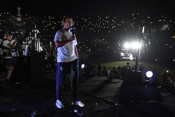 Προβολή εικόνας στο Twitter