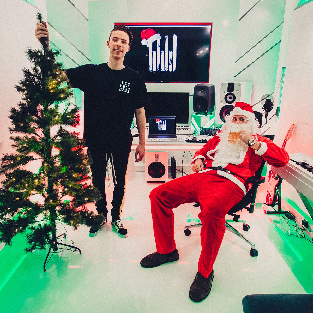 Merry Christmas everyone! 🎅🎄