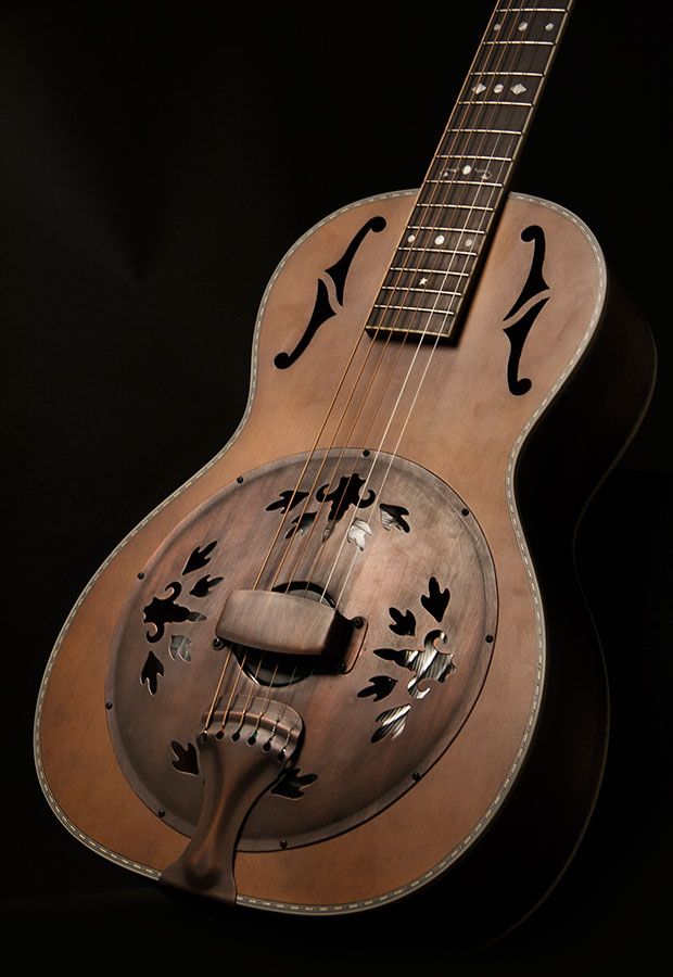 KrisPicks64's tweet photo. #ManicMonday #ChristmasEve @CRAVE_Guitars @Lukes_pick @rwyjunior @rosiebray65 @TomsAmpsDetroit @rockinstevie @AlanDouglas2016 #resonator #guitar https://t.co/R16M2RTdmA