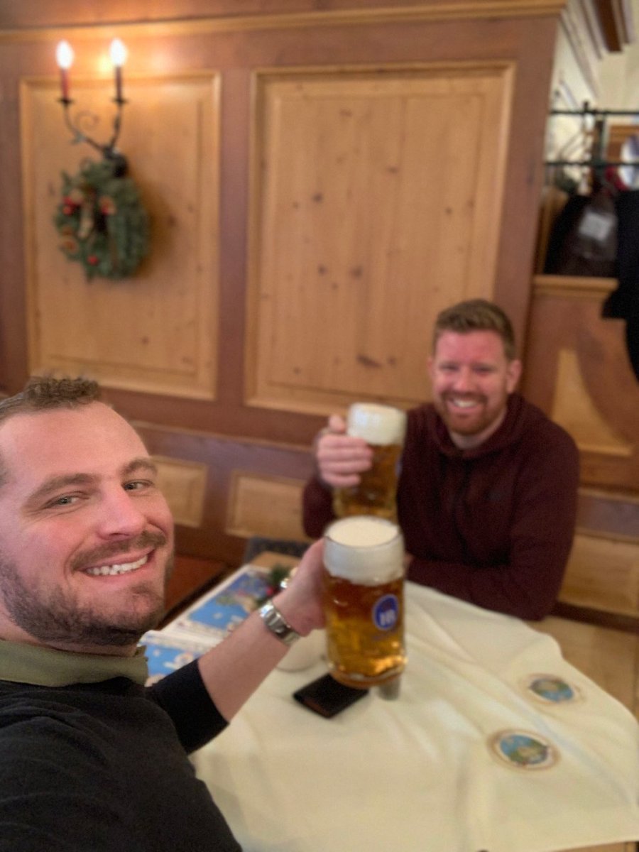 lars_v_g's tweet photo. 4.1.1 – München https://t.co/W0Tc4PvQYx https://t.co/N8q2BlhOAN