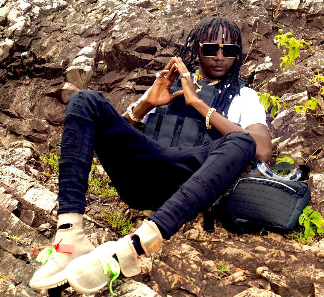 ZizaBafanaUg's tweet photo. Self love, Self respect and Self worth; there is a reason why they all start with SELF 🤔... https://t.co/NGYn5hS98J https://t.co/Xj07bg79z3
