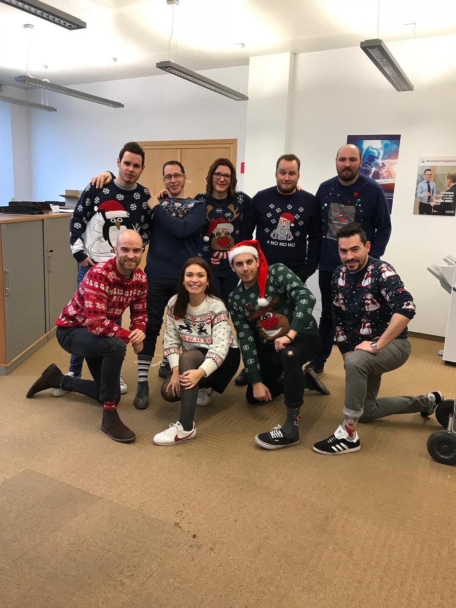 Alexnoulka's tweet photo. Le Christmas Gang🍒🌲���️ #Caceis https://t.co/FSoGEVvG3s