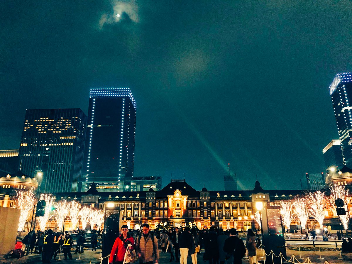 Lx_oooCu_7's tweet photo. ゴッサムみある東京駅撮れた https://t.co/f6YJn9d6Jb