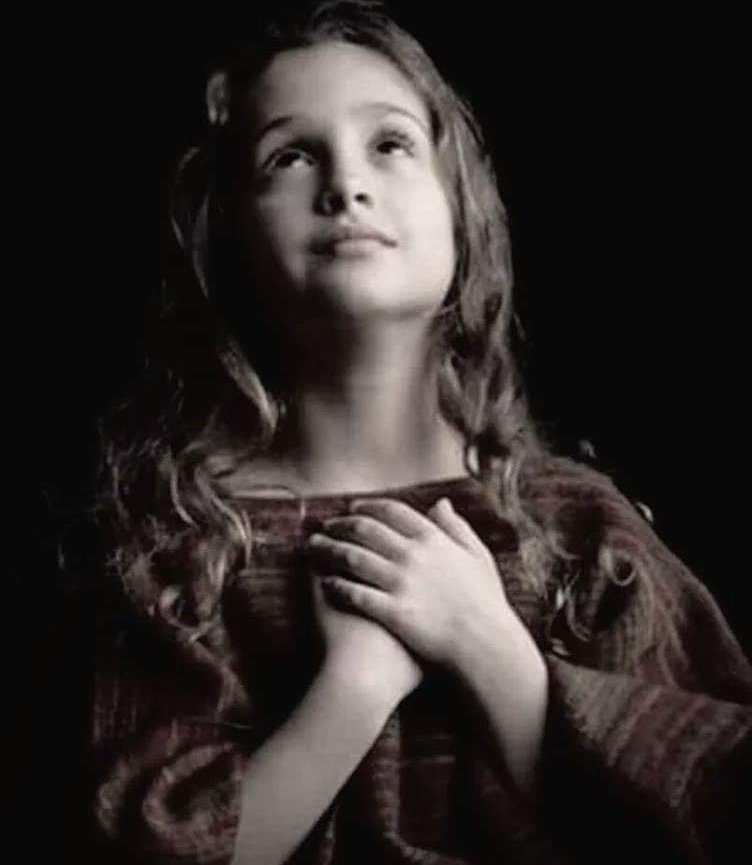 halapost's tweet image. ما أحببتك وحدي .. لكني أحببتك وحدك ..