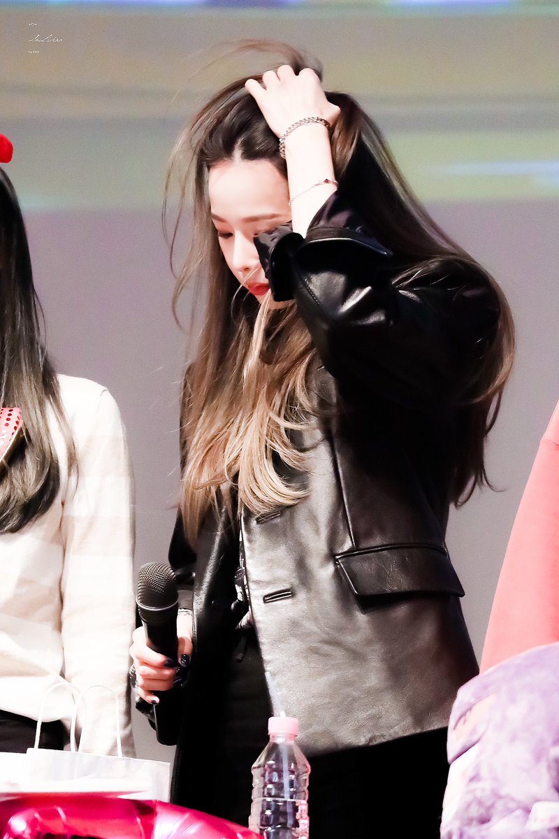 SoulG_Vera's tweet photo. 181202 엠투유 팬싸
💜
#EXID #솔지 #solji #ソルジ
#알러뷰 https://t.co/fzGy9bc01y