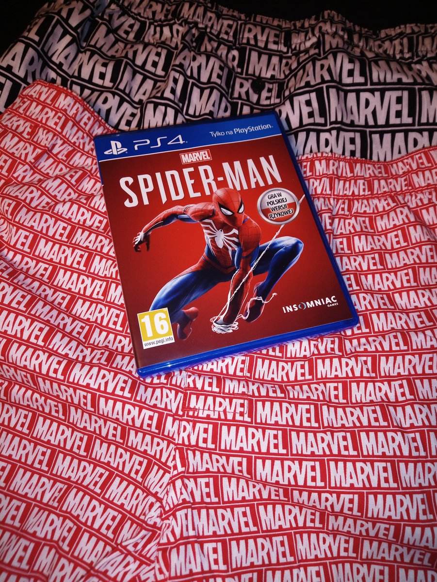 MrBatoninio's tweet photo. Pierwszy świąteczny prezent, Marvel zdominował moje święta w tym roku 😊 #gifts #marvel #spiderman #ps4 https://t.co/J4QfDya2UE