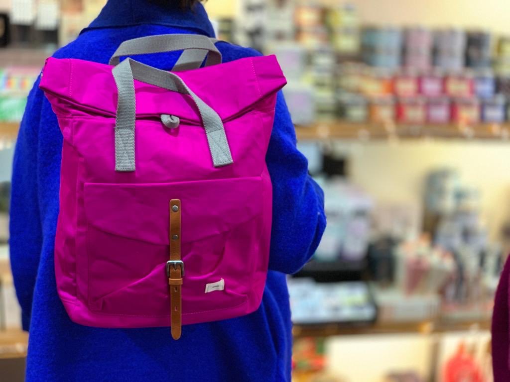mapgiftshop's tweet image. Still looking for a special gift? She’ll love this! #bestbagever #colourblocking #perfectpresent #lastminutegifts #london