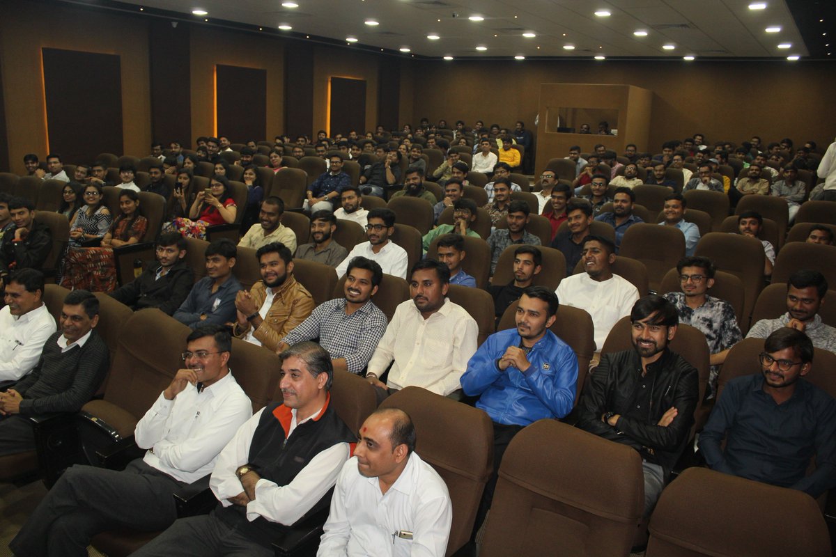 DarshanUniv's tweet photo. #AlumniMeet2018
#Alumni meet for Department of #Electrical and #Electronics & #Communication #Engineering was organized on 22nd December 2018.
The function received an overwhelming response with 140+ alumni becoming part of it. https://t.co/mWOqKacBHk