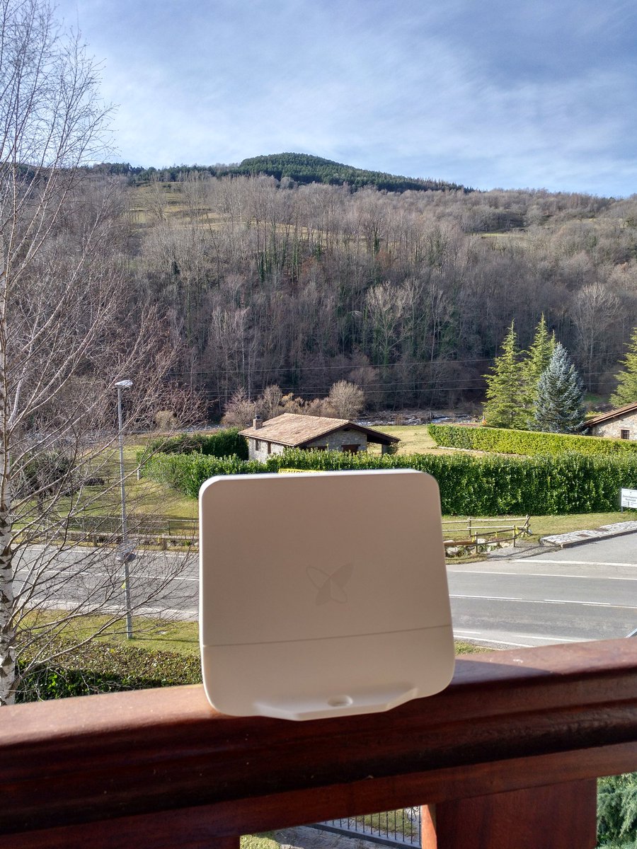 gy4nt's tweet photo. Bringing @sigfox connectivity with the Micro BST in the Pyrenees where there is no #0G #IoT connectivity 🎅🌲💪 https://t.co/zWYE2xaCcJ