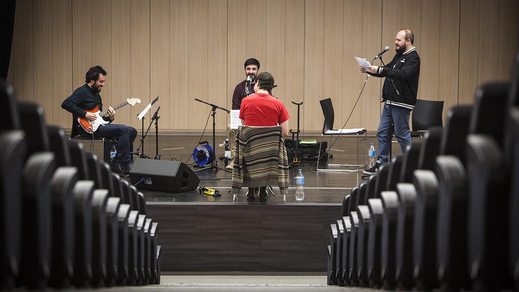 FundacionBBVA's tweet photo. El compositor Germán Alonso, becario Leonardo de 2018, prepara su ópera ‘The Sins of the Cities of the Plain’, en la que participan @NinodeElche y @ProyectoOCNOS https://t.co/syLXp2rctM https://t.co/xt34pRvgMo