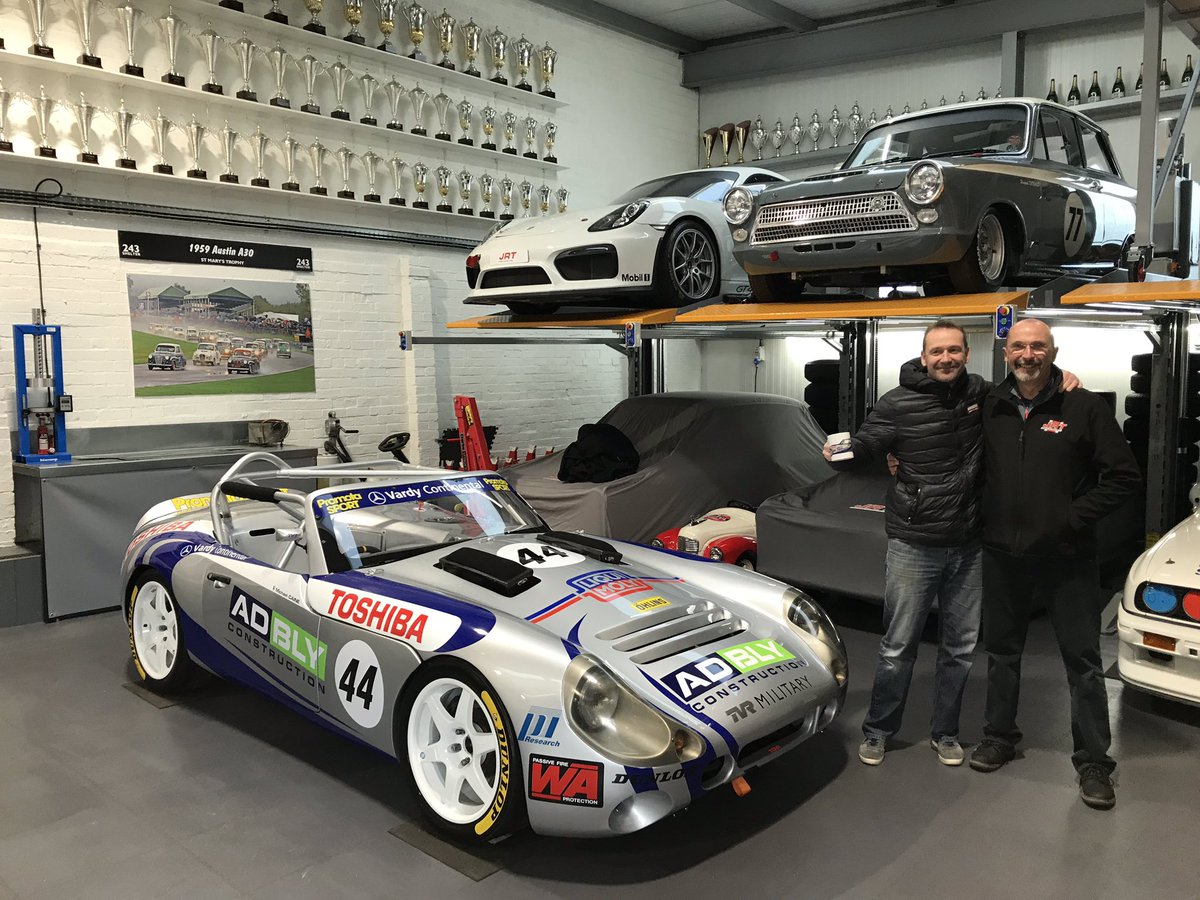 AndrewJordan77's tweet image. Collected and on its way home. In 1999/2000 these two battled for a Championship. Pretty cool we are now fully restoring both cars. One down and one to go 😜👍🏻👌🏻