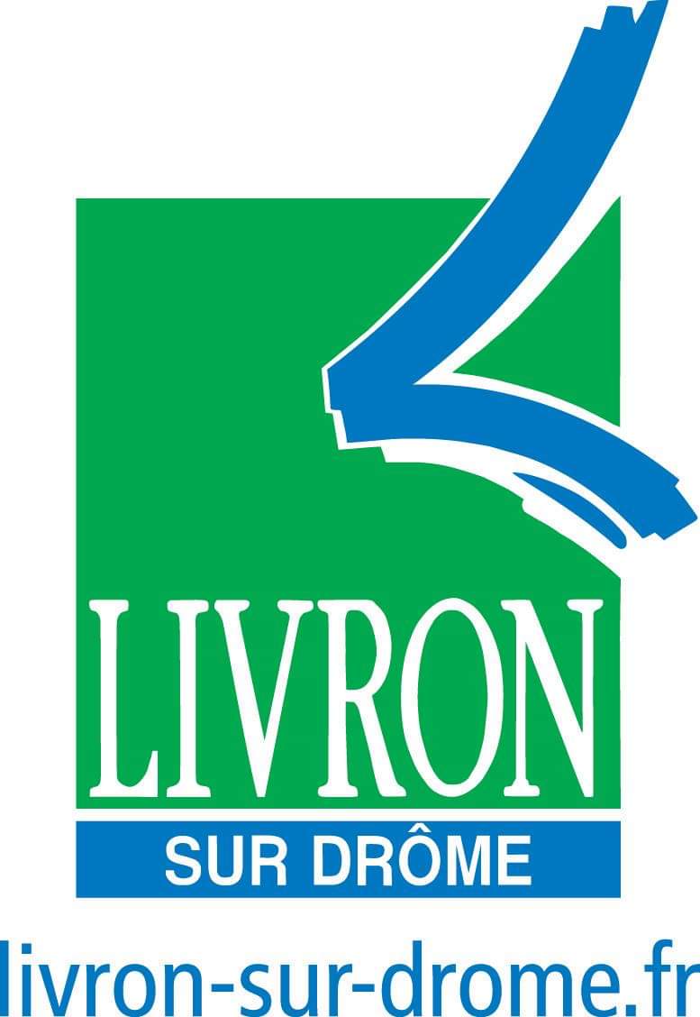 Signature de la convention avec Acadia dans les  locaux de l'ancienne école de Domazane C'est un plaisir d'accueillir à Livron cette association qui œuvre à faciliter le quotidien des familles d'enfants diabétiques par la formation de chiens à alerter en cas de crise de l'enfant