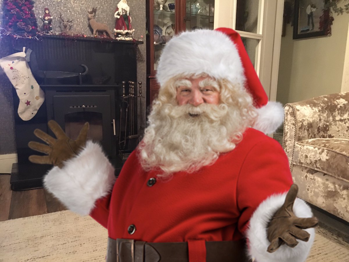 Merry Christmas everyone. Thank you for your support and tweets during the year. Have a wonderful time with your families and friends x x